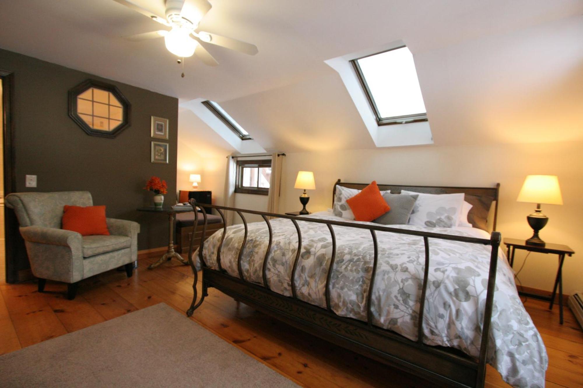 Old Saco Inn Fryeburg 部屋 写真